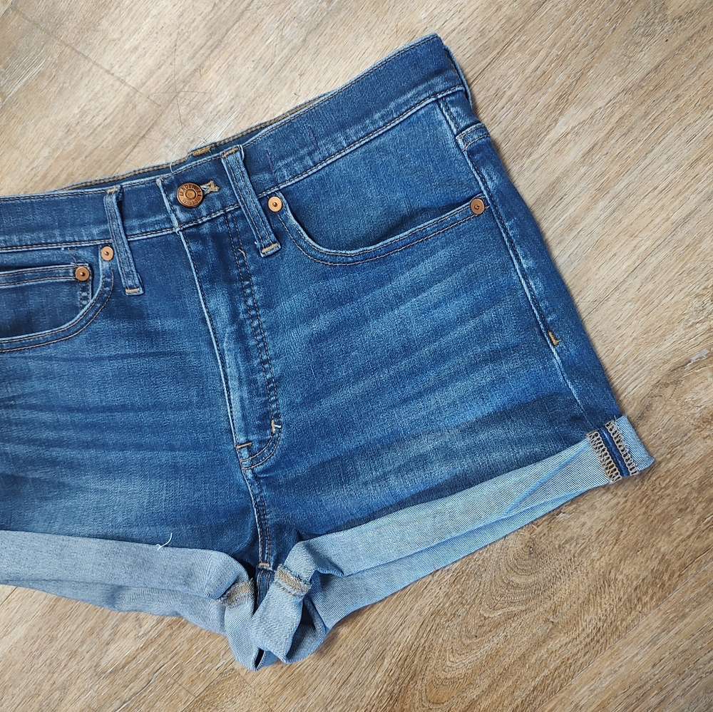 Madewell High Rise Cut Off Shorts 27 - Picture 4 of 12